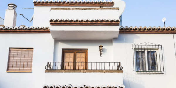 Pintar Fachadas de Casas Unifamiliares / Chalets Riba-roja d'Ebre · Pinturas Especiales Anticorrosivas y de Alta Resistencia