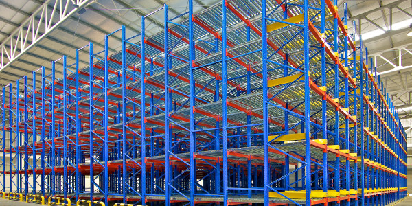 Pintar Fachadas de Naves Industriales, Fábricas y Almacenes Caseres · Pintura para Pintado de Naves, Fábricas y Grandes Estructuras