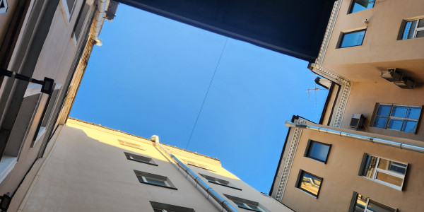 Trabajos Verticales en Fachadas de Edificios / Viviendas Vinebre · Pintado de Fachadas y Patios Interiores de Luces